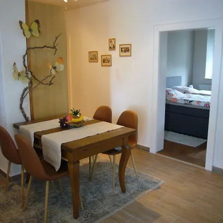 公寓 Im Alten Schulhaus - Keine Monteure *