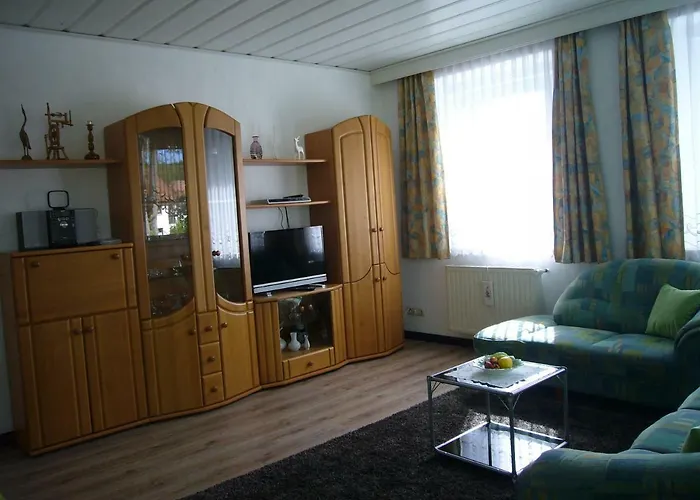 Im Alten Schulhaus - Keine Monteure * Plech